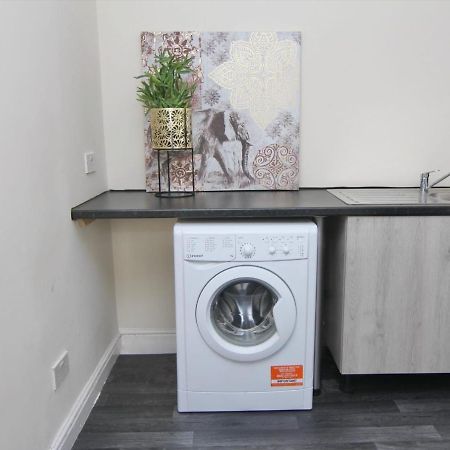 Lovely Twin Bed Studio Near Coventry Shopping Centre المظهر الخارجي الصورة